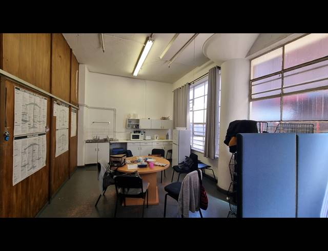 450M² BUSINESS TO LET IN WOODSTOCK